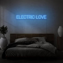 Lade das Bild in den Galerie-Viewer, Electric Love
